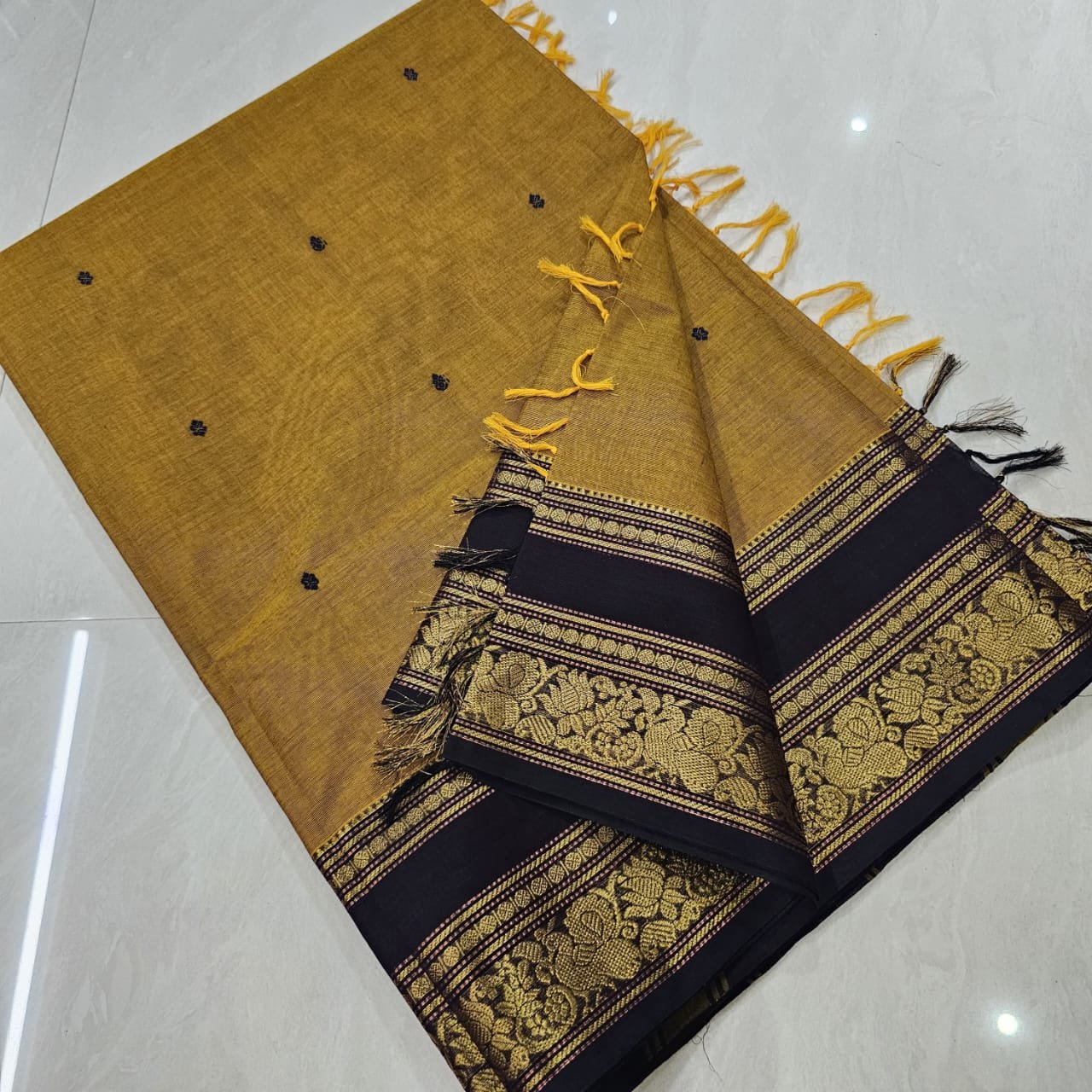 Handloom Kanchi Cotton Saree – Mustard Gold