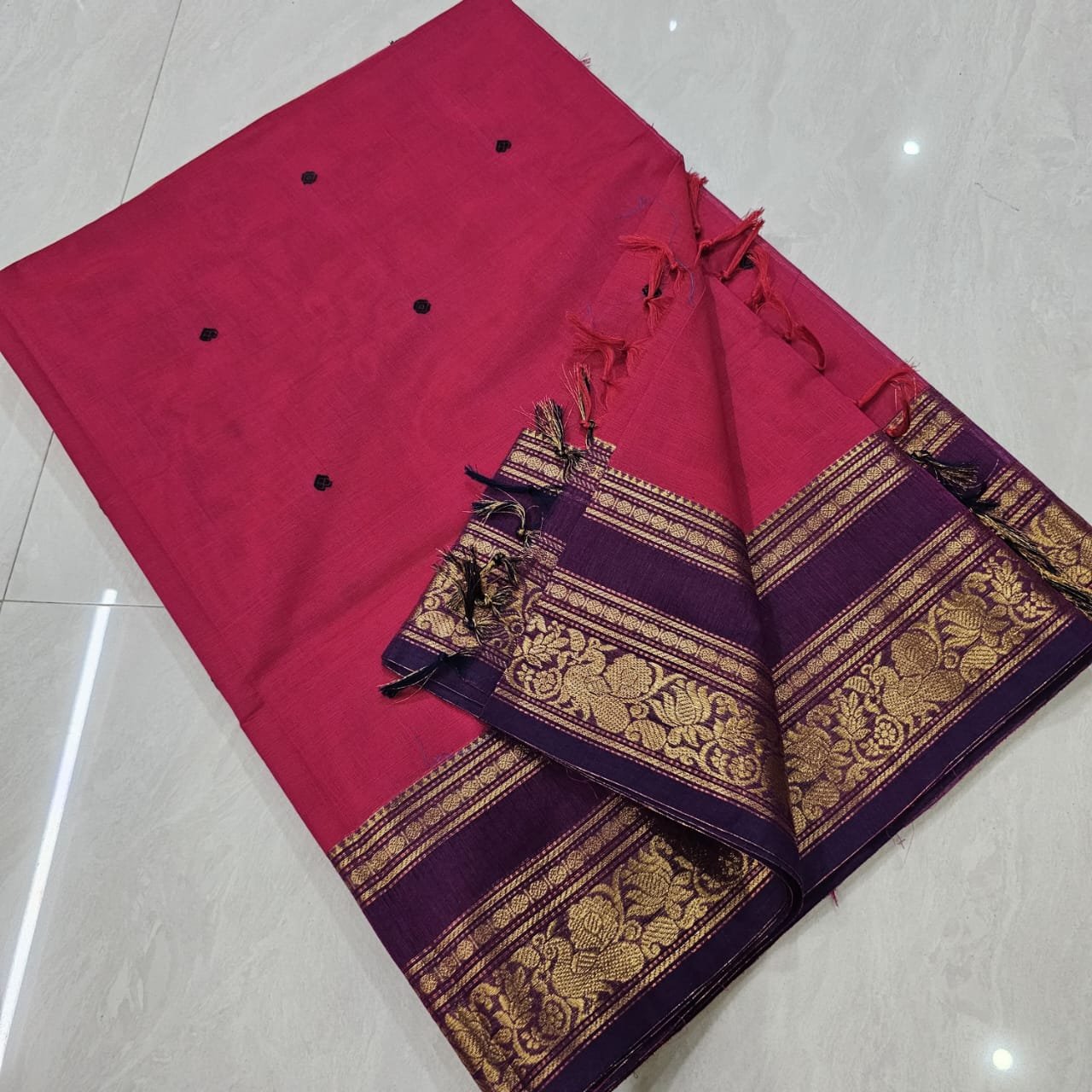 Handloom Kanchi Cotton Saree – Ruby Red
