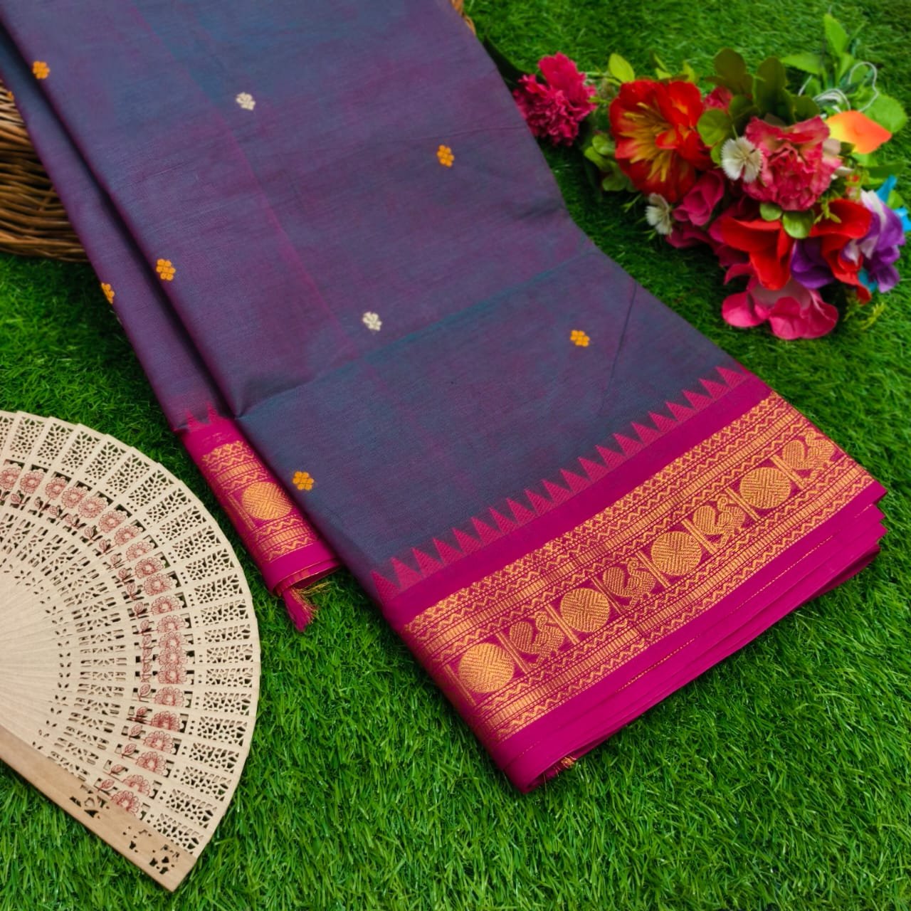 Handloom Kanchi Cotton Saree – Grape Purple