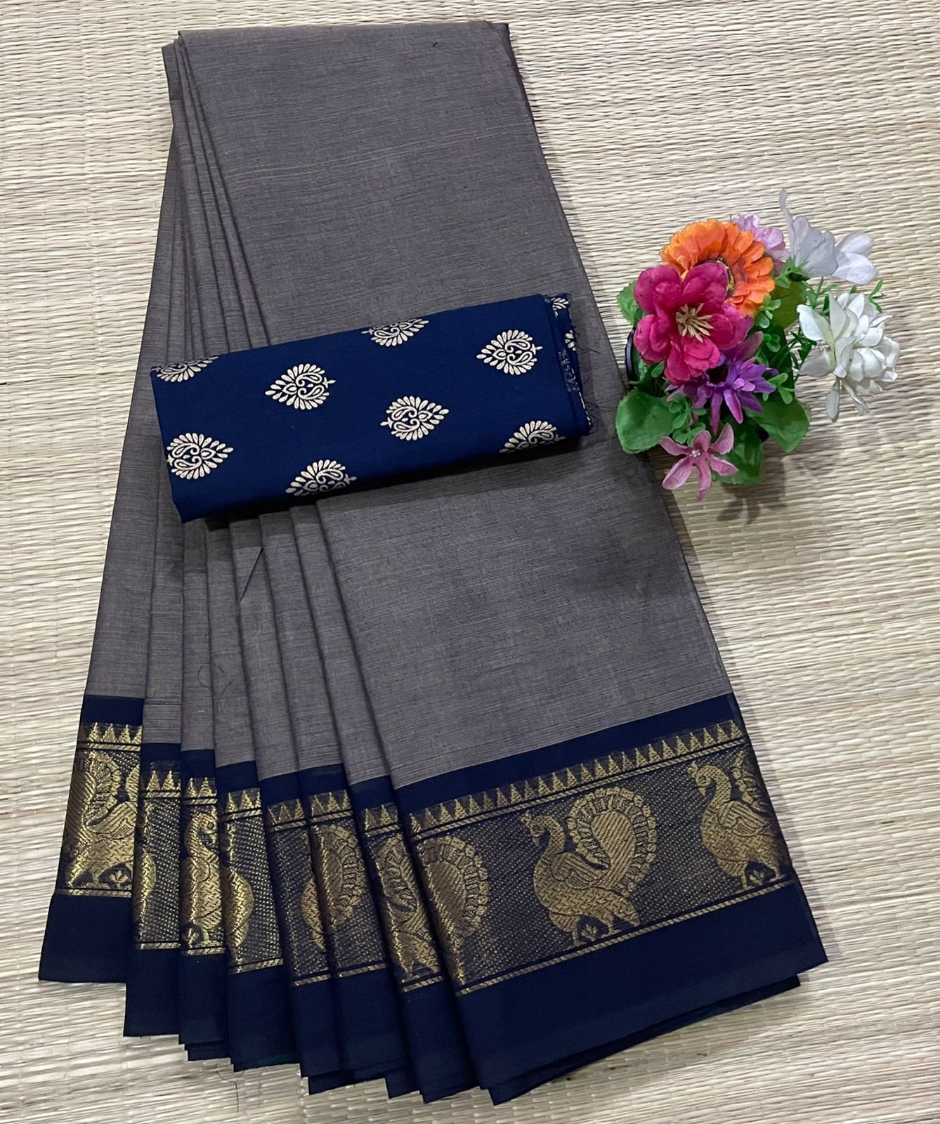 Handloom Kanchi Cotton Saree - Slate Grey with Navy Blue Border