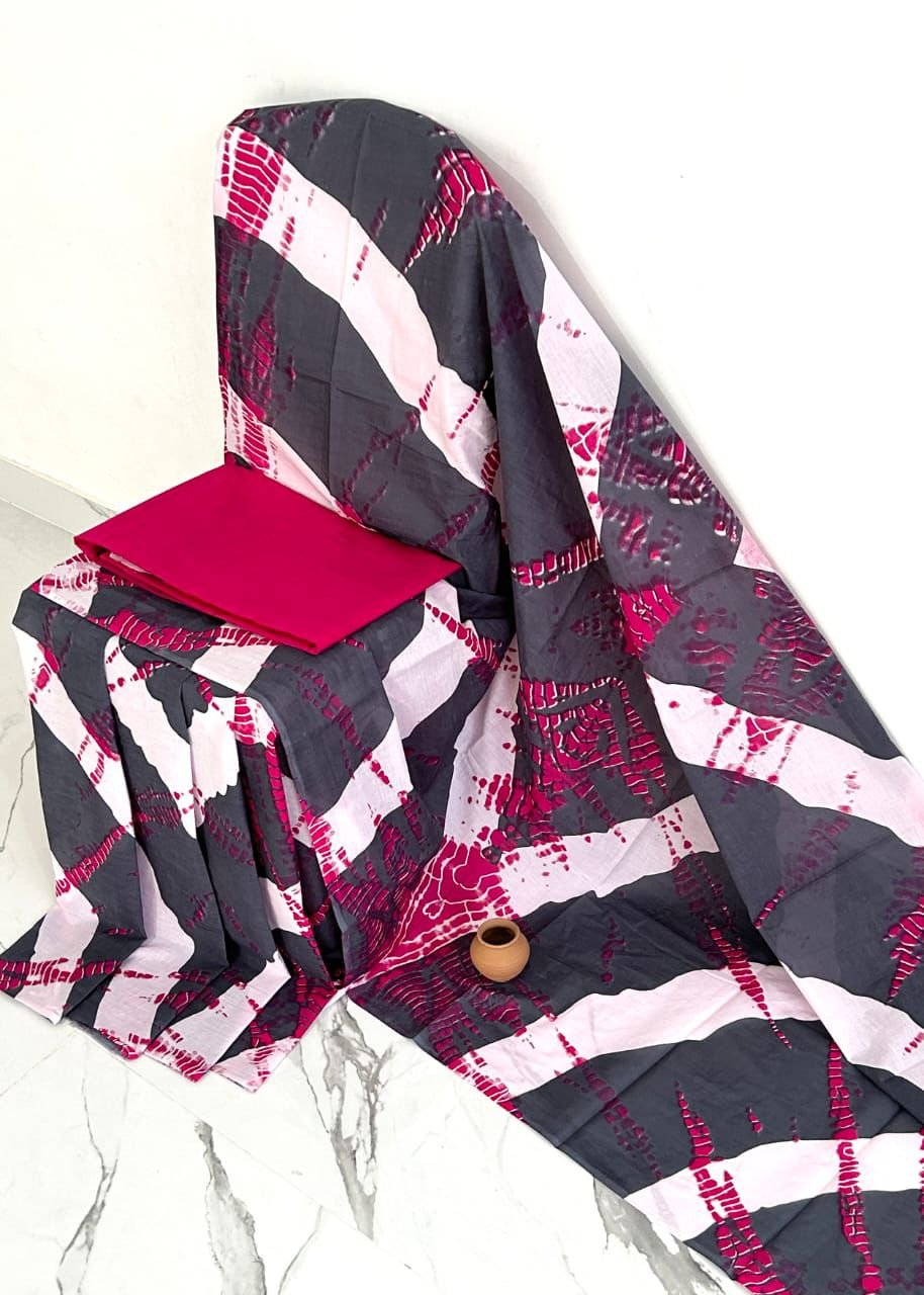 Mul Mul Cotton Saree - Black, White, and Magenta Tie-Dye
