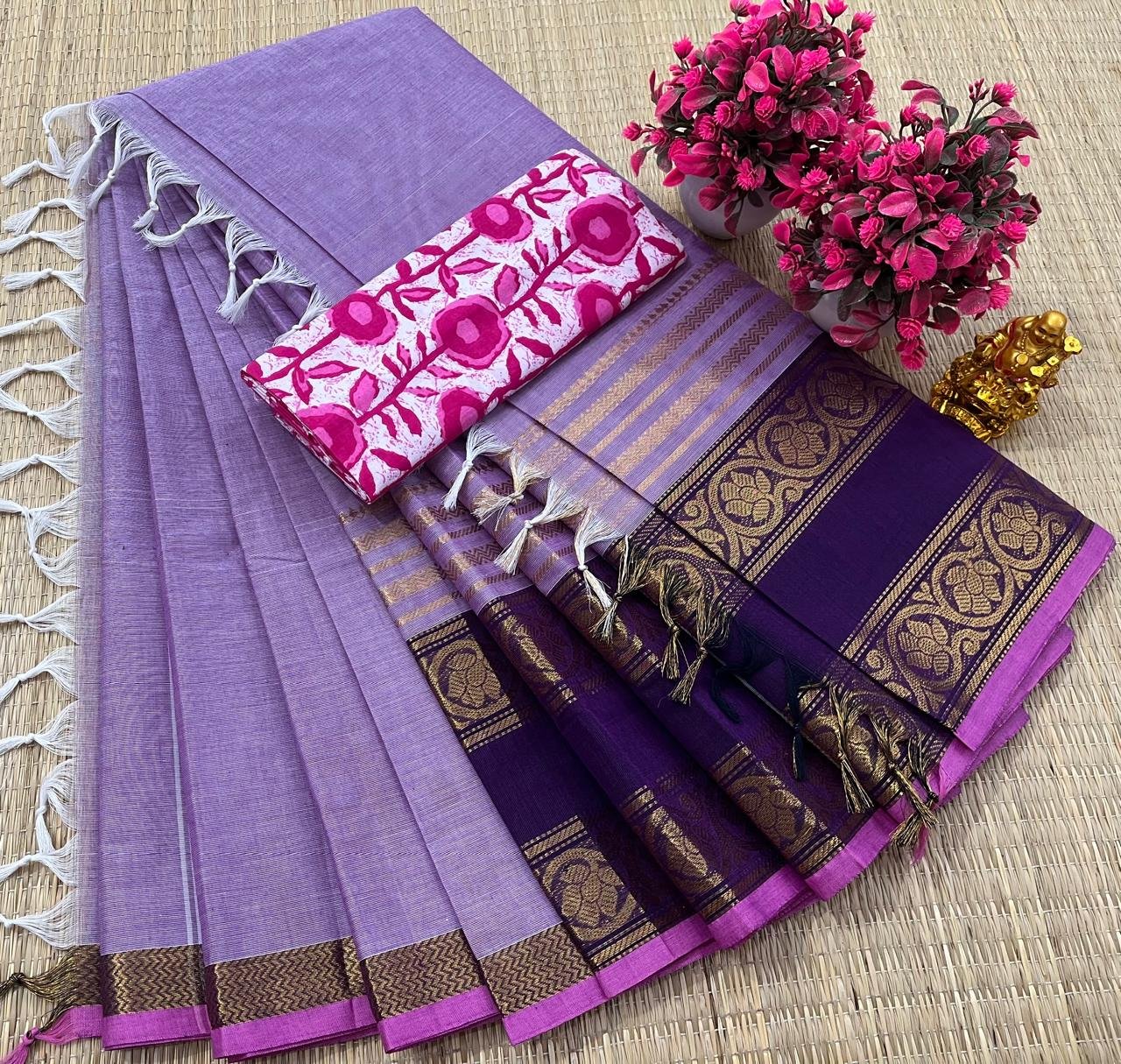 Kanchi Cotton Plain Saree - Lavender