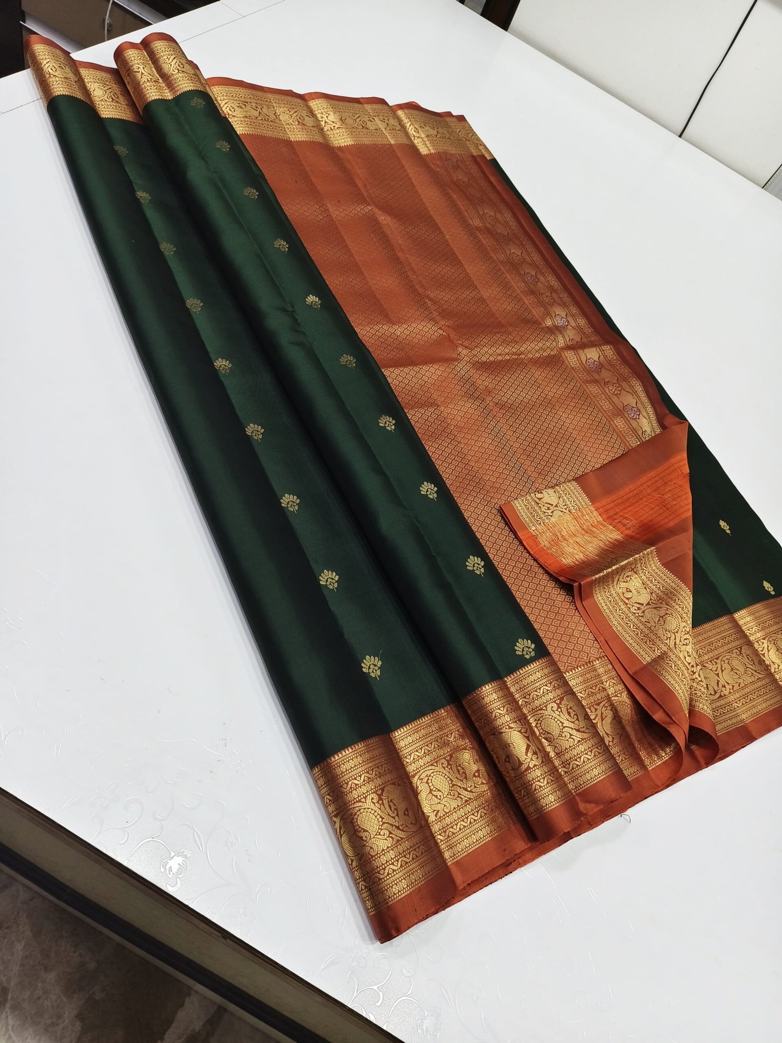 Pure Kanchipuram Silk Saree – Bottle Green & Rust Orange